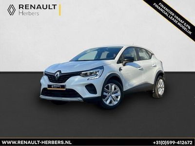 Wit, metallic lak Gebruikt 2024 Renault Captur Equilibre SUV | € 22.850 (Eerlijke prijs)