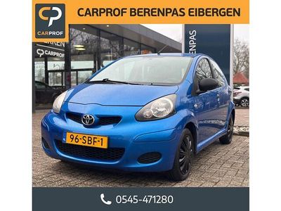 Blauw (metallic) Occasion 2011 Toyota Aygo Hatchback | € 3.450 (Eerlijke prijs)