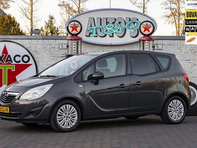 Grijs Gebruikt 2014 Opel Meriva Cosmo MPV | € 10.450 (Eerlijke prijs)