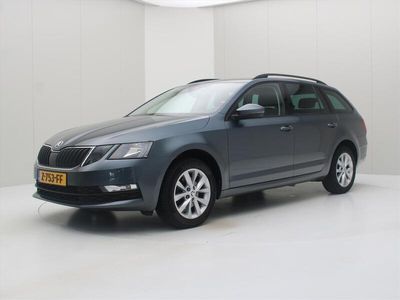 tweedehands Skoda Octavia Combi 1.5 TSI 150pk 6-bak Ambition [ TREKHAAK+STOELVERWARMING+CLIMAAT+CRUISE+CAR