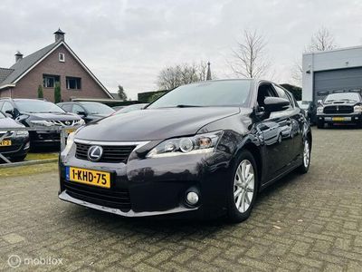 Lexus CT200h