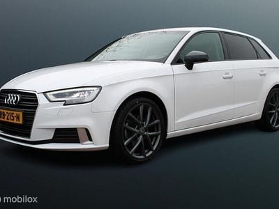 Wit Occasion 2017 Audi A3 Sportback Sport Hatchback | € 14.888 (Eerlijke prijs)