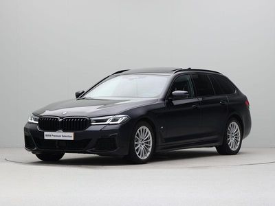 Zwart Occasion 2021 BMW 530e M Sport Stationwagen | € 36.950 (Iets duurder)