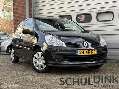 Zwart Occasion 2007 Renault Clio II Business Hatchback | € 1.999 (Eerlijke prijs)