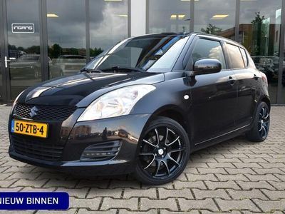 tweedehands Suzuki Swift 1.2 Exclusive | Keyless | Lichtmetaal | Trekhaak |