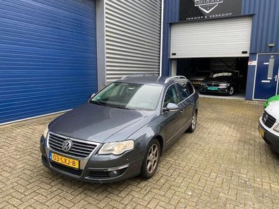 tweedehands VW Passat Variant 1.4 TSI Highline BlueMotion DSG Leer Navi