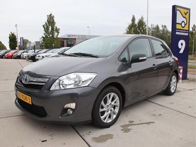 Toyota Auris Hybrid