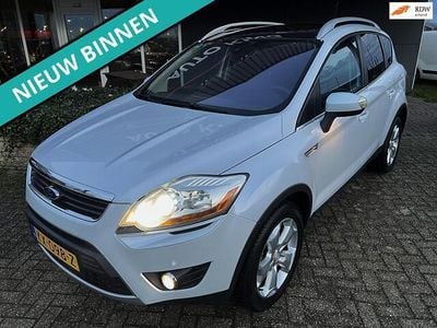 Wit (metallic) Gebruikt 2010 Ford Kuga Titanium SUV | € 7.945 (Iets duurder)