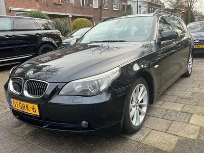 Zwart Gebruikt 2007 BMW 523 Executive Stationwagen | € 2.950 (Iets duurder)