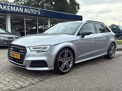 Grijs Occasion 2018 Audi A3 Sportback S-Line Hatchback | € 25.950