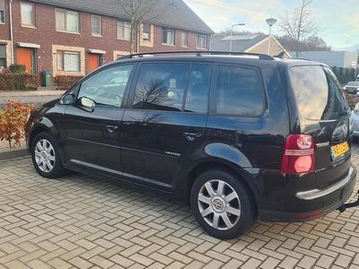 Gebruikt 2009 VW Touran MPV | € 4.000 (Iets duurder)