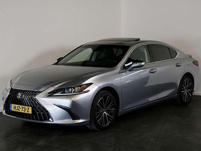 Grijs Gebruikt 2024 Lexus ES300 Business Edition Sedan | € 48.900 (Iets duurder)