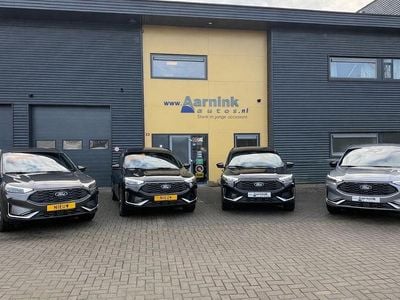 Nieuw Ford Kuga ST-Line X 242 PK (177 kW) 2026 Zwart SUV