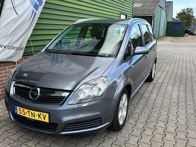 Grijs Gebruikt 2006 Opel Zafira Executive MPV | € 1.995 (Eerlijke prijs)