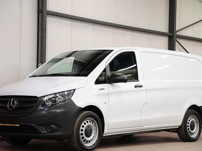 Wit Occasion 2021 Mercedes e-Vito MPV | € 12.900