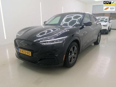 Zwart Gebruikt 2022 Ford Mustang Mach-E SUV | € 14.500