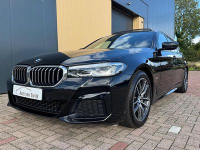 Zwart Occasion 2022 BMW 530 M Sport Stationwagen | € 39.995 (Eerlijke prijs)