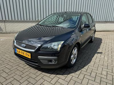 tweedehands Ford Focus 1.6-16V First Edition