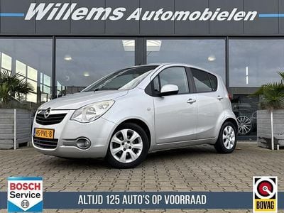 Grijs (metallic) Gebruikt 2011 Opel Agila Edition Hatchback | € 4.950 (Eerlijke prijs)