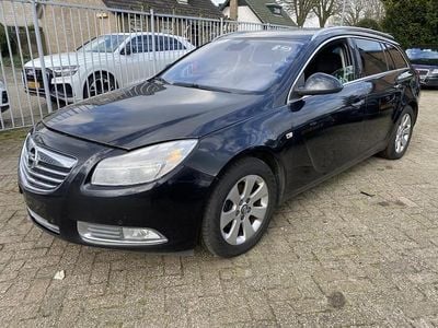 Zwart, metallic lak Gebruikt 2013 Opel Insignia Cosmo Stationwagen | € 4.450 (Super prijs)