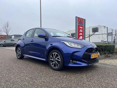 Blauw Occasion 2021 Toyota Yaris Business Edition Hatchback | € 17.750 (Eerlijke prijs)