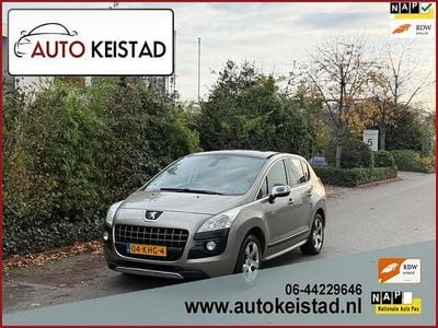 Grijs Gebruikt 2010 Peugeot 3008 GT MPV | € 3.300 (Eerlijke prijs)