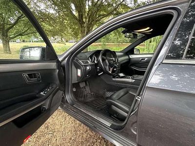 Mercedes E200