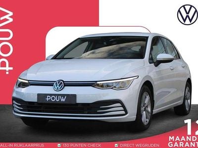 Wit Occasion 2021 VW Golf VIII Life Hatchback | € 20.950 (Goede deal)