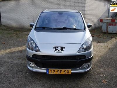 Peugeot 1007