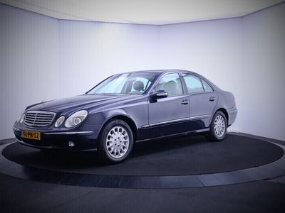 tweedehands Mercedes E320 320Aut. Elegance SCHUIFDAK/NAVI/CLIMA/LEDER/STOELV