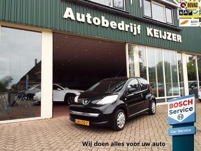 Zwart Gebruikt 2010 Peugeot 107 Hatchback | € 2.750 (Iets duurder)
