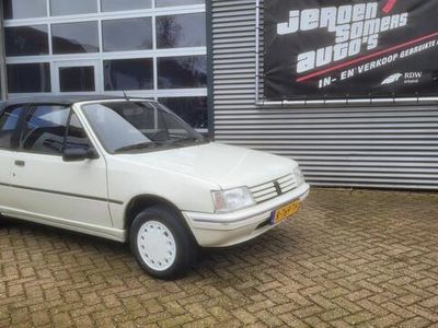 Peugeot 205