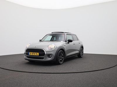 Grijs Gebruikt 2021 Mini Cooper Business Hatchback | € 20.900 (Duur)
