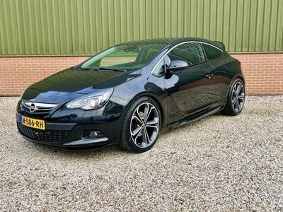 Opel Astra GTC