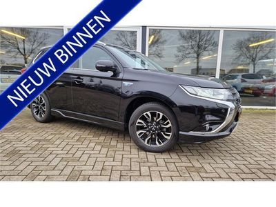 tweedehands Mitsubishi Outlander 2.0 PHEV instyle 50% deal 9.475,- ACTIE Sportpakke