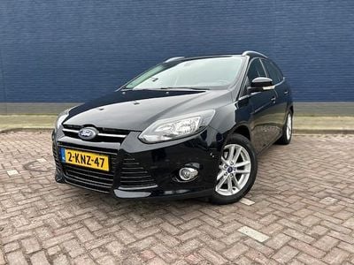 Zwart (metallic) Occasion 2013 Ford Focus Titanium Stationwagen | € 3.199 (Eerlijke prijs)