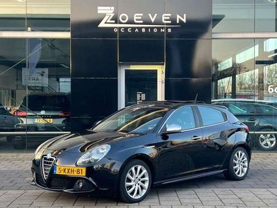 tweedehands Alfa Romeo Giulietta 1.4 T Distinctive/ panoramadak/ automaat/ leder