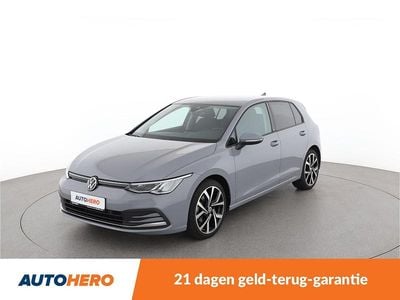 Grijs (metallic) Gebruikt 2022 VW Golf VIII Business+ Hatchback | € 21.649 (Super prijs)