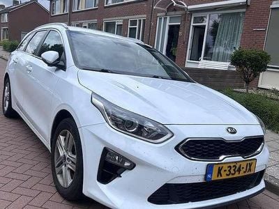 Wit Gebruikt 2021 Kia Ceed Hatchback | € 16.000 (Duur)