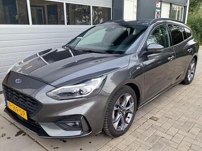 Grijs Occasion 2022 Ford Focus Titanium Stationwagen | € 14.750 (Eerlijke prijs)