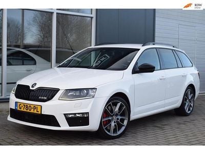 Wit Gebruikt 2014 Skoda Octavia RS Stationwagen | € 9.999 (Eerlijke prijs)