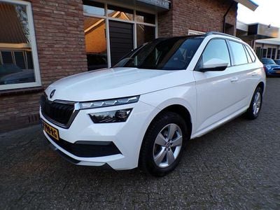 Wit (metallic) Gebruikt 2020 Skoda Kamiq Business Line SUV | € 17.950 (Eerlijke prijs)