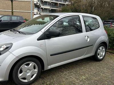 Zilver Occasion 2011 Renault Twingo Authentique Hatchback | € 2.025 (Eerlijke prijs)
