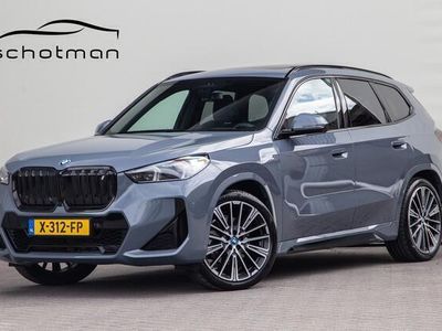 tweedehands BMW iX1 xDrive30 Launch Edition M-Sport Panorama Harman-