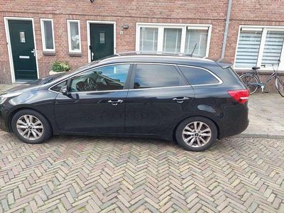 Zwart Gebruikt 2016 Kia Ceed Hatchback | € 10.750 (Iets duurder)