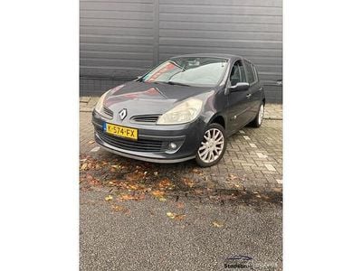 Renault Clio II