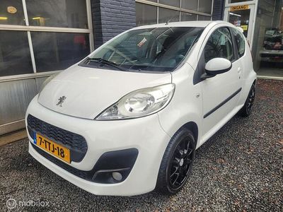 Wit Gebruikt 2012 Peugeot 107 Active Hatchback | € 3.450 (Eerlijke prijs)