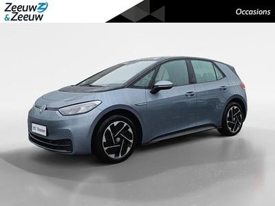 Stonewashed blue met zwart dak Occasion 2020 VW ID.3 Life Hatchback | € 16.940 (Eerlijke prijs)