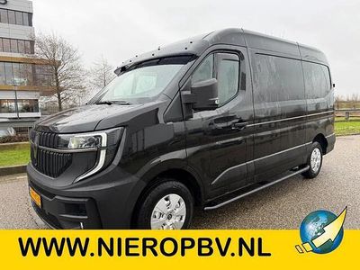 Zwart Occasion 2024 Renault Master Van | € 35.750 (Eerlijke prijs)