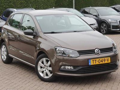 tweedehands VW Polo 1.0 / 5drs / Parkeerhulp V+A / Radio / Cruise Control